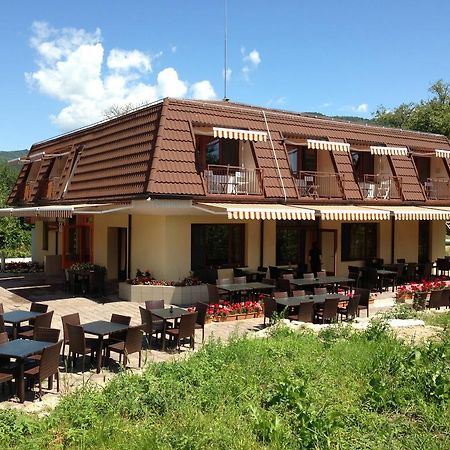 Pensiunea Valea Lupului Valea Lupului  Экстерьер фото